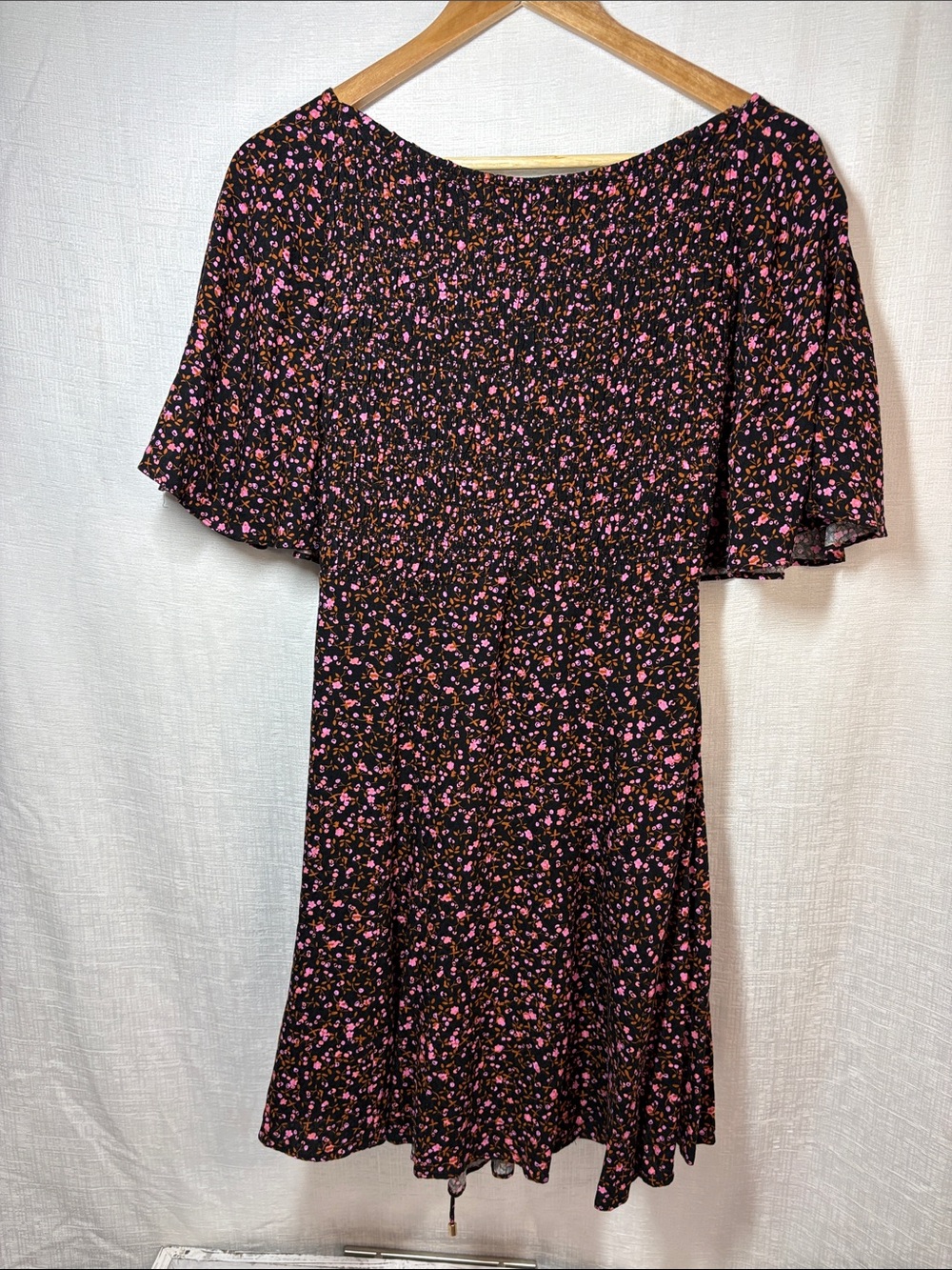 NWT Free People Floral Mini Dress, Lace‑Up Back, Flutter Sleeve, Size M